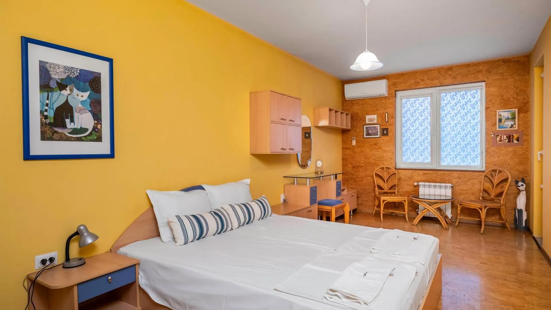 Vintage And Cozy 2Bd Apartment In Prime Location Sofia
