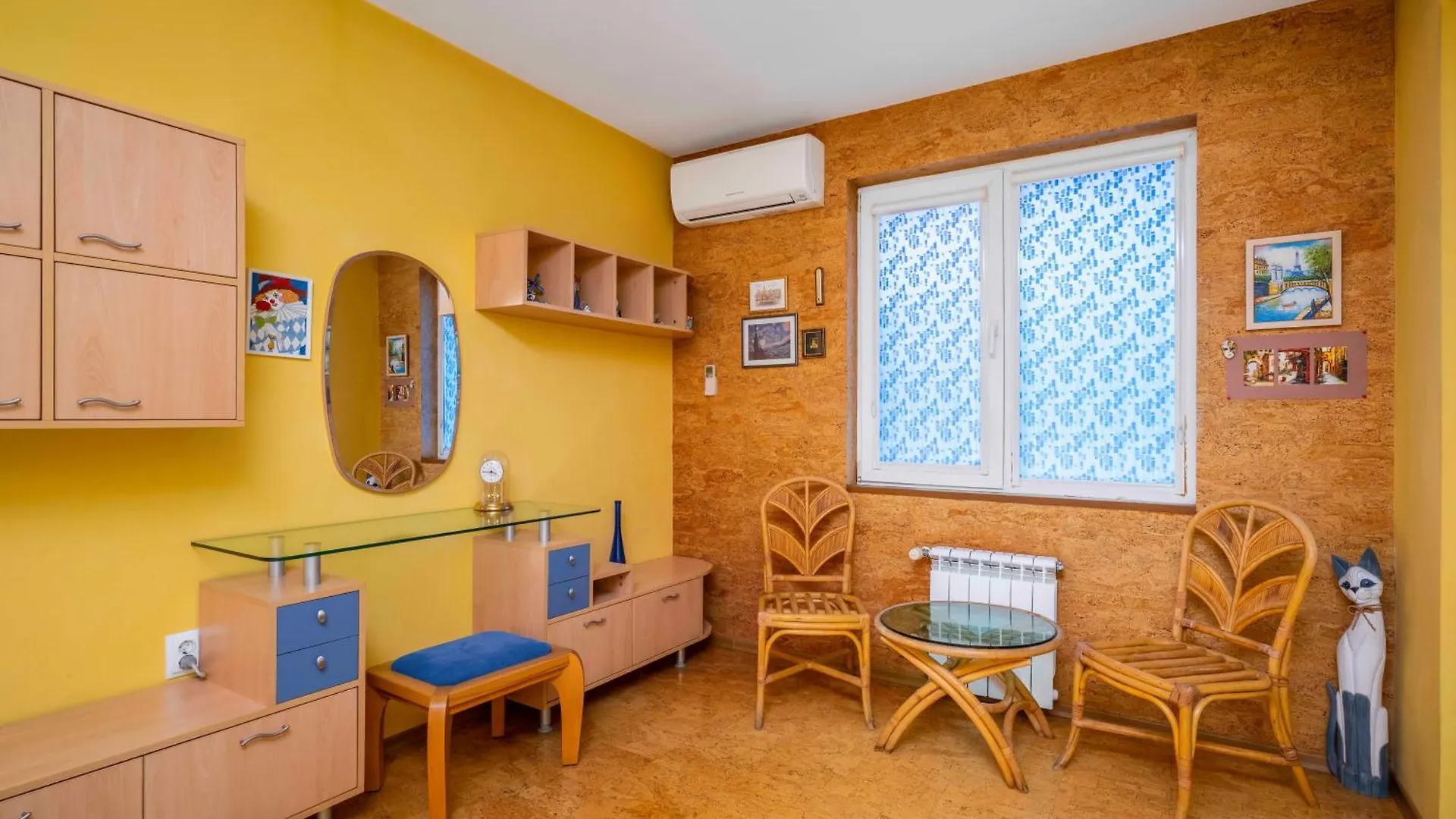 Vintage And Cozy 2Bd Apartment In Prime Location Sofia Bulgaria